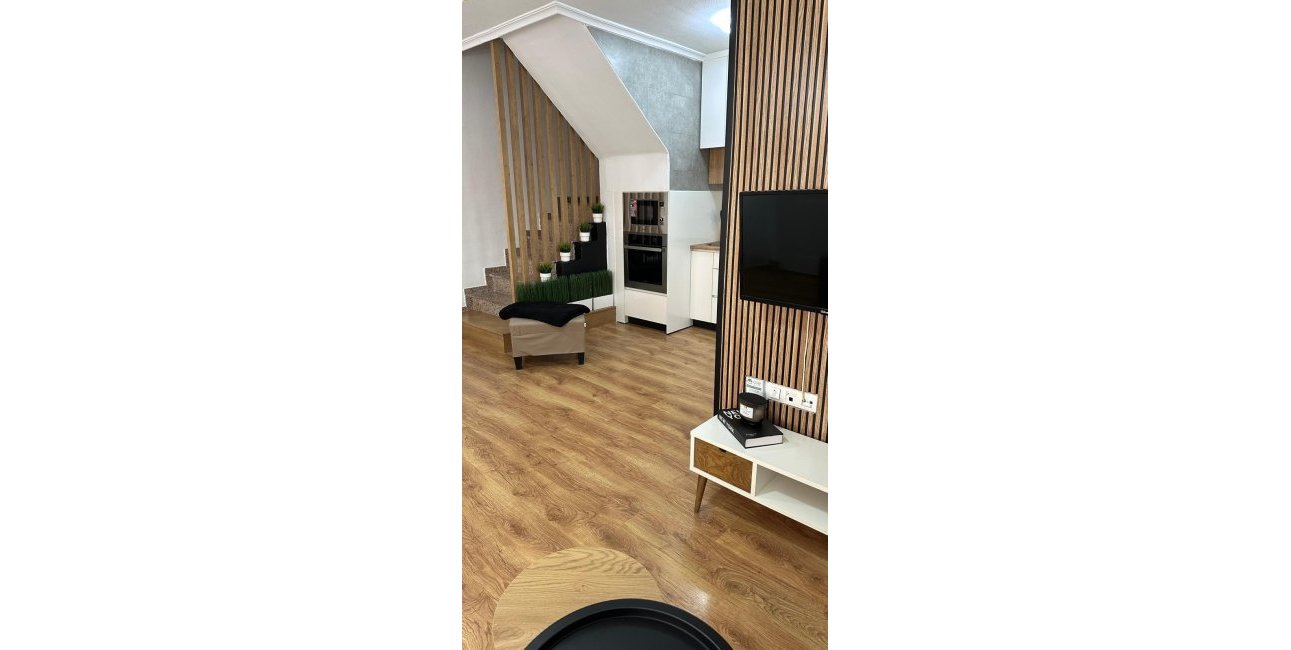 Resale - Villa -
Torrevieja - Playa Flamenca