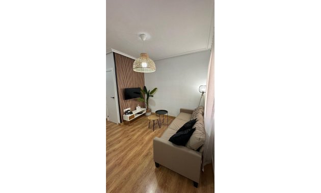 Resale - Villa -
Torrevieja - Playa Flamenca