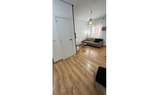 Resale - Villa -
Torrevieja - Playa Flamenca