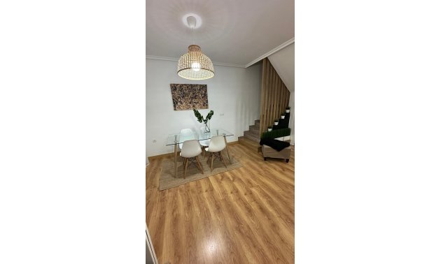Resale - Villa -
Torrevieja - Playa Flamenca