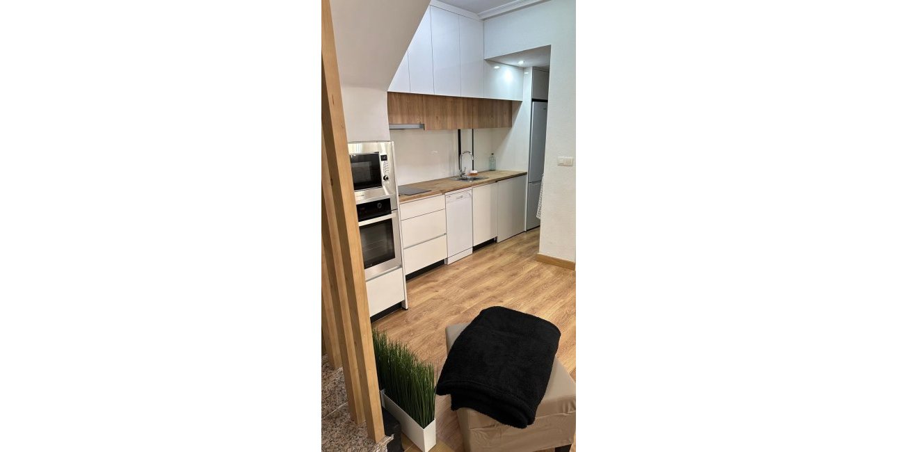 Resale - Villa -
Torrevieja - Playa Flamenca