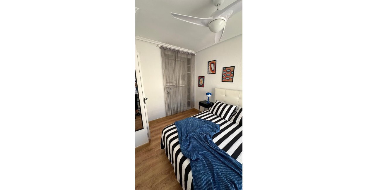 Resale - Villa -
Torrevieja - Playa Flamenca