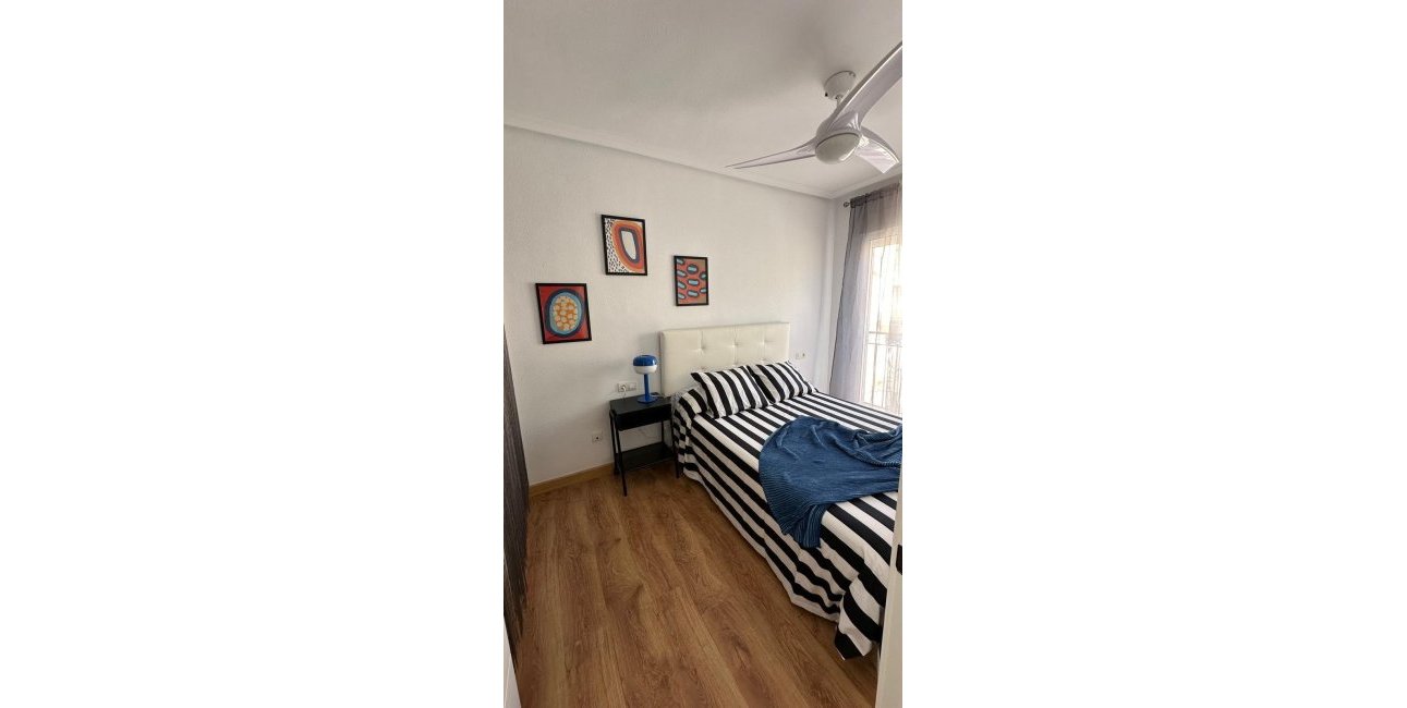 Resale - Villa -
Torrevieja - Playa Flamenca