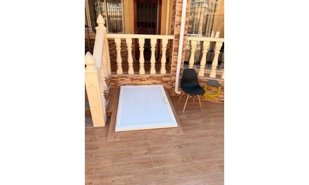Resale - Villa -
Torrevieja - Playa Flamenca