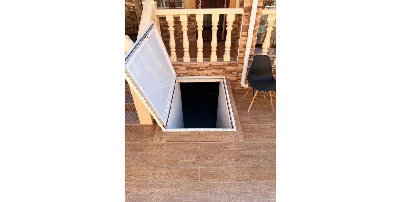 Resale - Villa -
Torrevieja - Playa Flamenca