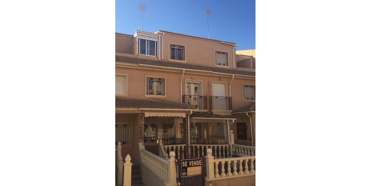 Resale - Villa -
Torrevieja - Playa Flamenca