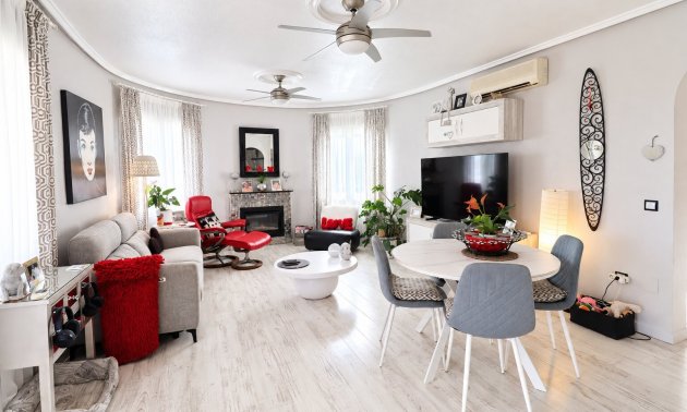 Resale - Villa -
Ciudad Quesada - La Marquesa