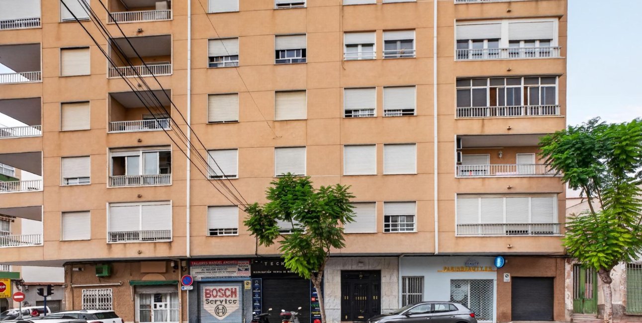Resale - Apartment / flat -
Torrevieja - Torrevieja - Centre