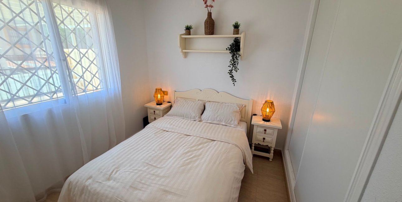 Resale - Townhouse -
Los Montesinos - Montesol Villas