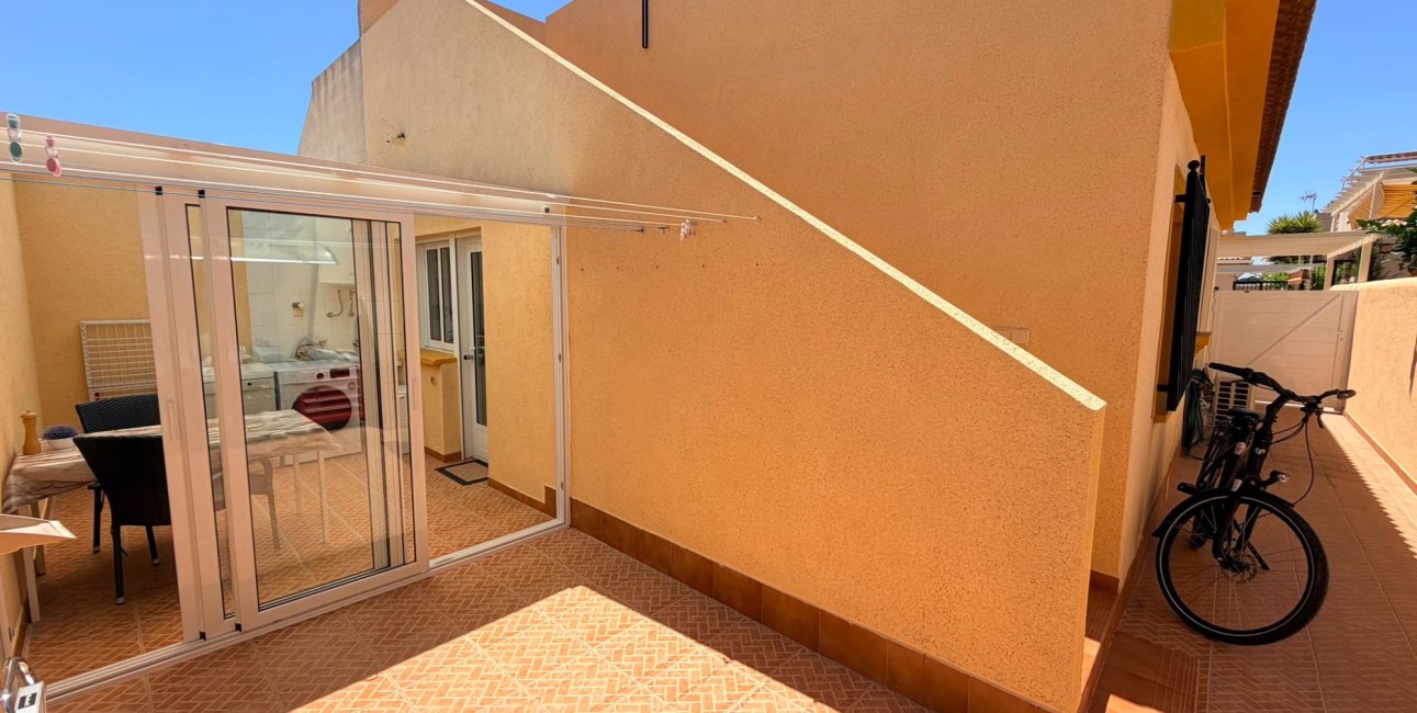 Resale - Townhouse -
Los Montesinos - Montesol Villas