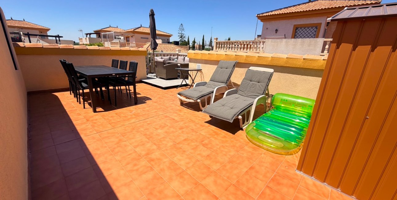 Resale - Townhouse -
Los Montesinos - Montesol Villas