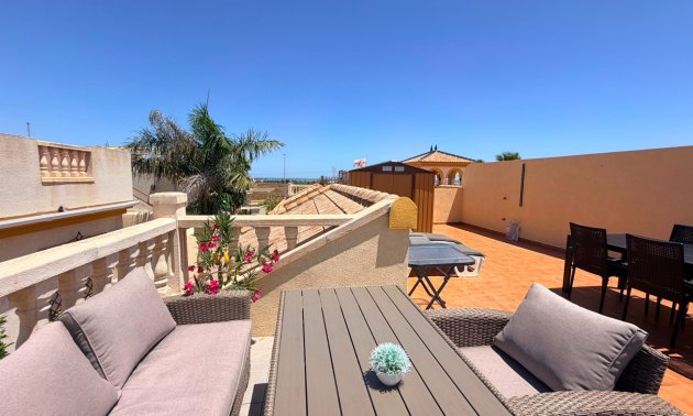 Resale - Townhouse -
Los Montesinos - Montesol Villas