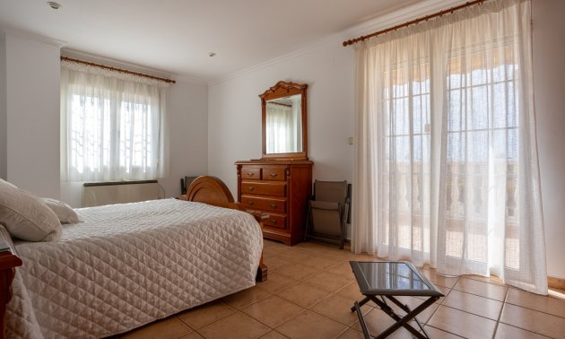 Reventa - Finca -
Elche - Elche - La Hoya