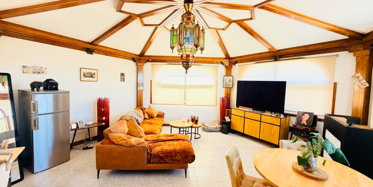 Reventa - Apartamento / piso -
San Miguel de Salinas - Las Comunicaciones