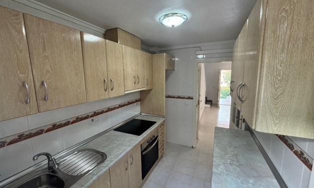 Resale - Townhouse -
Benijofar - Monte Azul