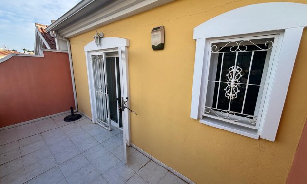 Resale - Townhouse -
Benijofar - Monte Azul