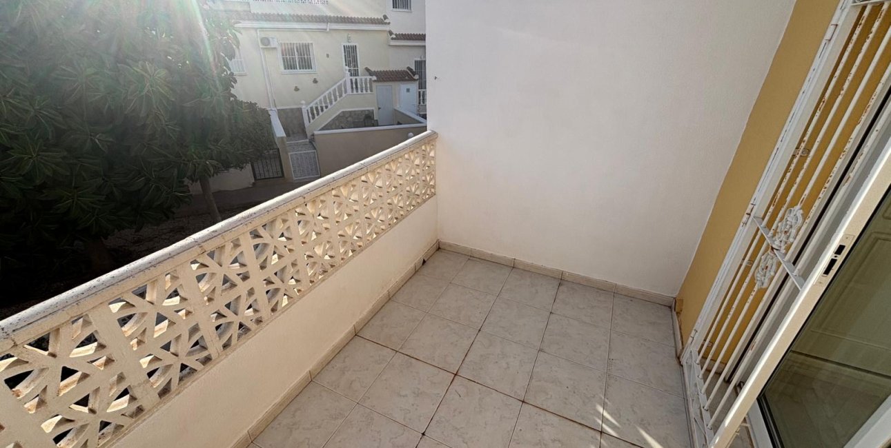 Resale - Townhouse -
Benijofar - Monte Azul