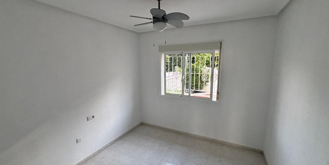 Resale - Townhouse -
Benijofar - Monte Azul