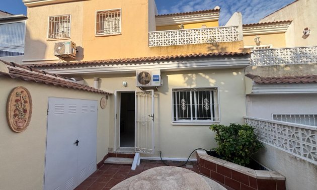 Resale - Townhouse -
Benijofar - Monte Azul