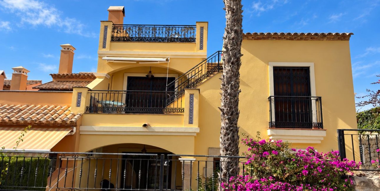 Resale - Apartment / flat -
Algorfa - La Finca Golf Resort