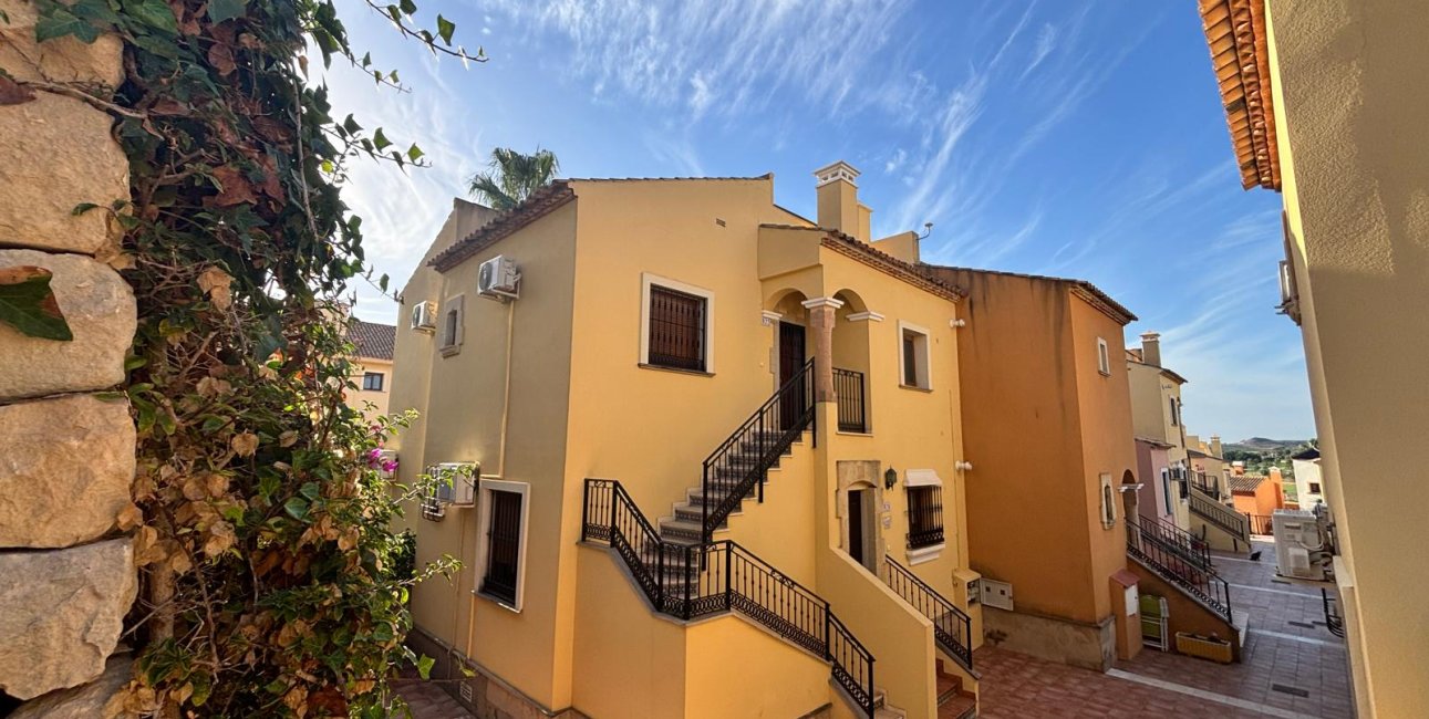 Resale - Apartment / flat -
Algorfa - La Finca Golf Resort