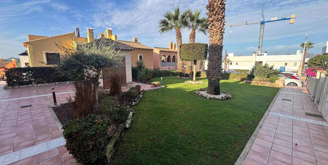 Resale - Apartment / flat -
Algorfa - La Finca Golf Resort
