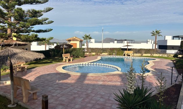 Resale - Apartment / flat -
Algorfa - La Finca Golf Resort