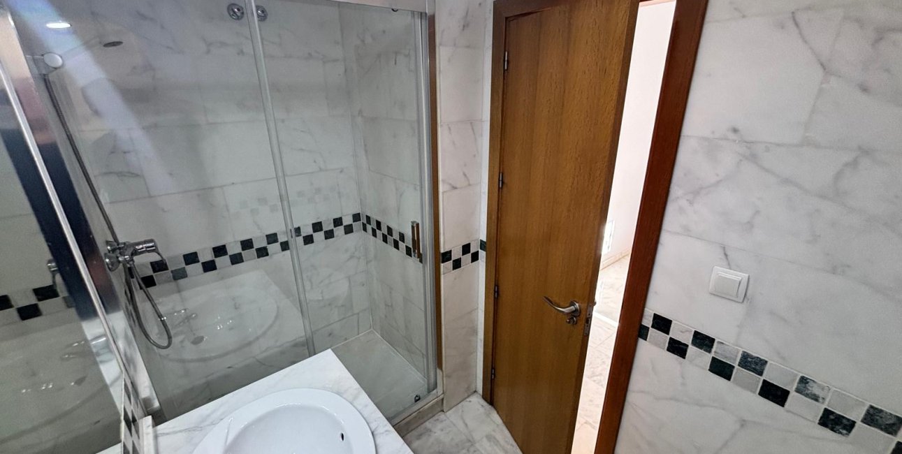 Resale - Apartment / flat -
Algorfa - La Finca Golf Resort