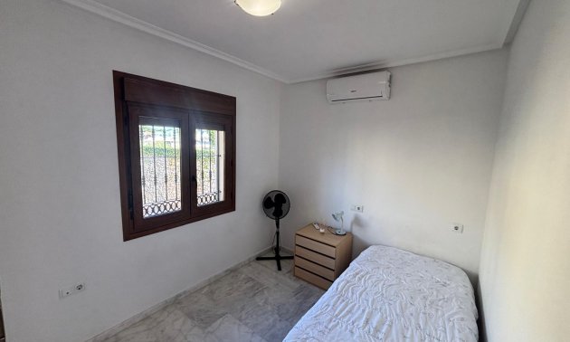 Resale - Apartment / flat -
Algorfa - La Finca Golf Resort