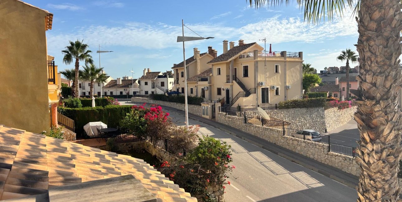 Resale - Apartment / flat -
Algorfa - La Finca Golf Resort