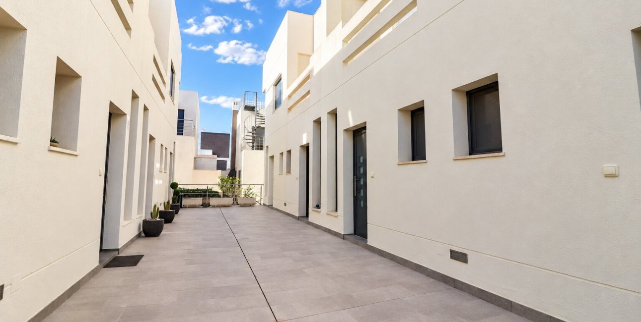 Resale - Townhouse -
Benijofar - Benijofar - Village