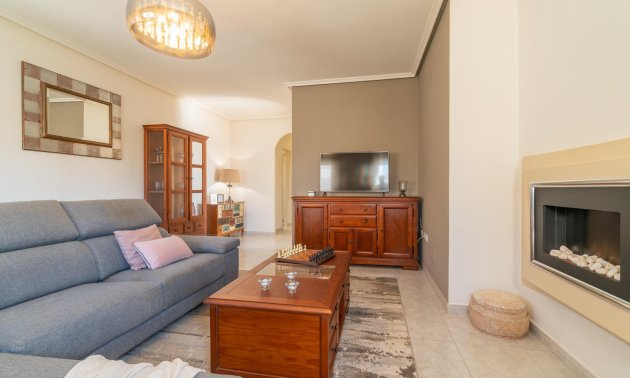 Resale - Villa -
Orihuela Costa - Playa Flamenca