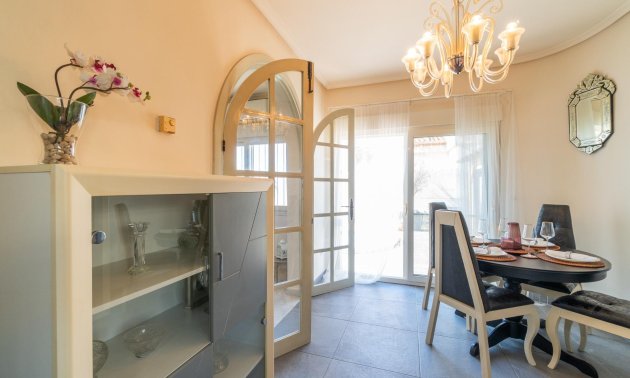 Resale - Villa -
Orihuela Costa - Playa Flamenca