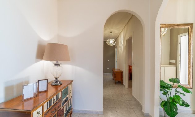 Resale - Villa -
Orihuela Costa - Playa Flamenca