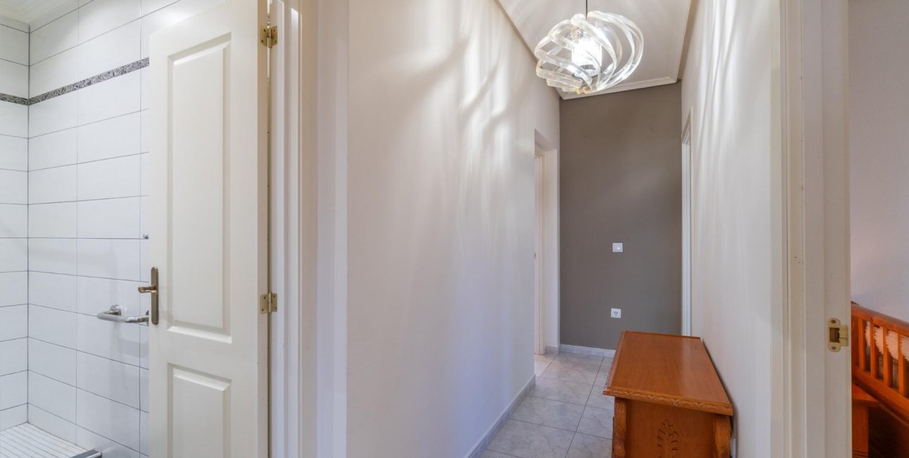 Resale - Villa -
Orihuela Costa - Playa Flamenca