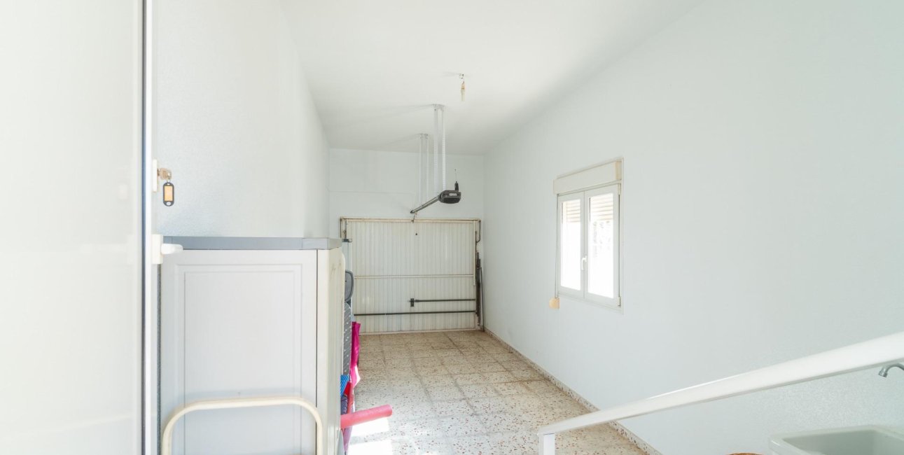 Resale - Villa -
Orihuela Costa - Playa Flamenca