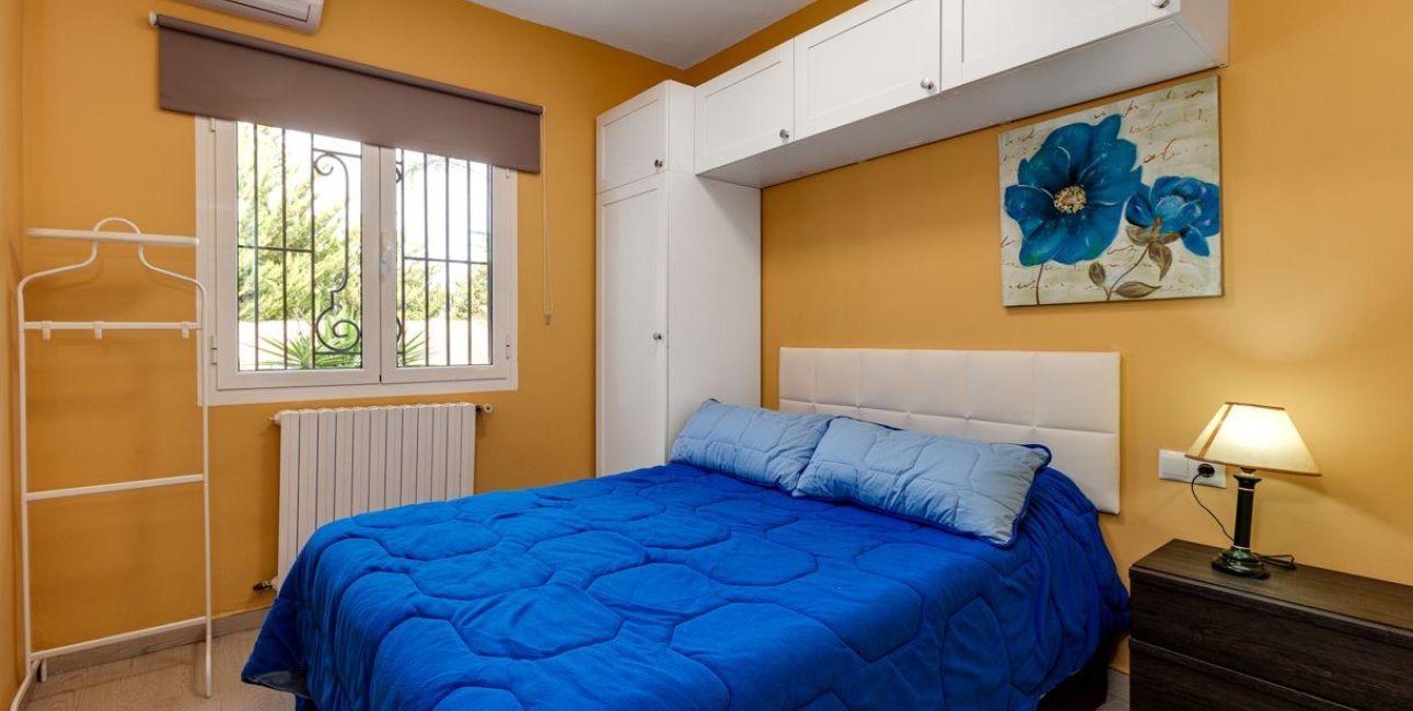 Resale - Villa -
Torrevieja - El Chaparral