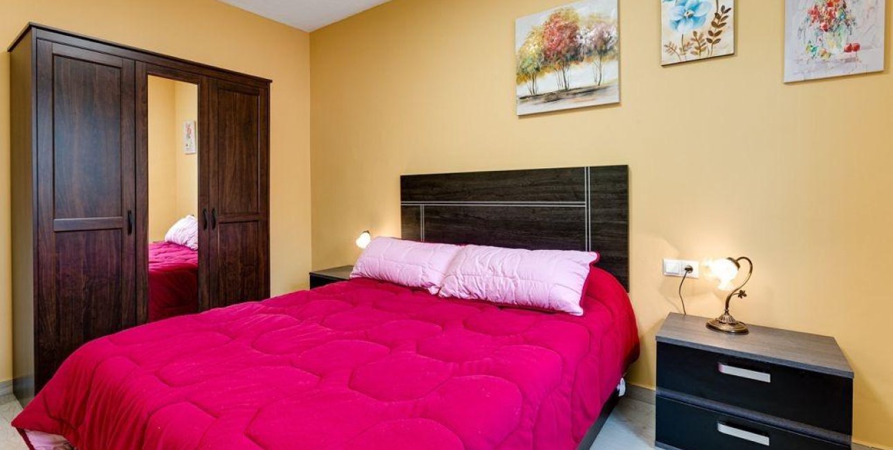 Resale - Villa -
Torrevieja - El Chaparral
