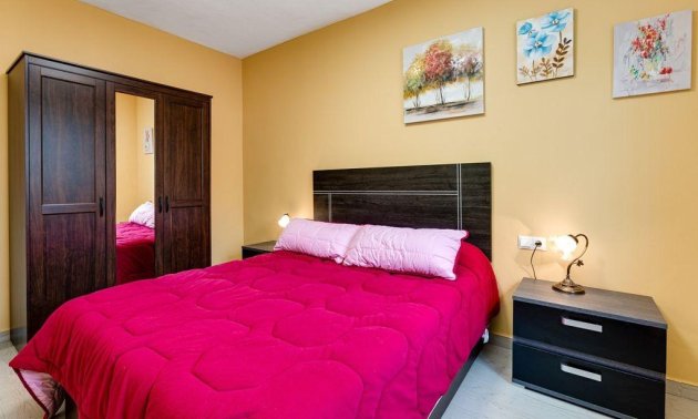 Resale - Villa -
Torrevieja - El Chaparral
