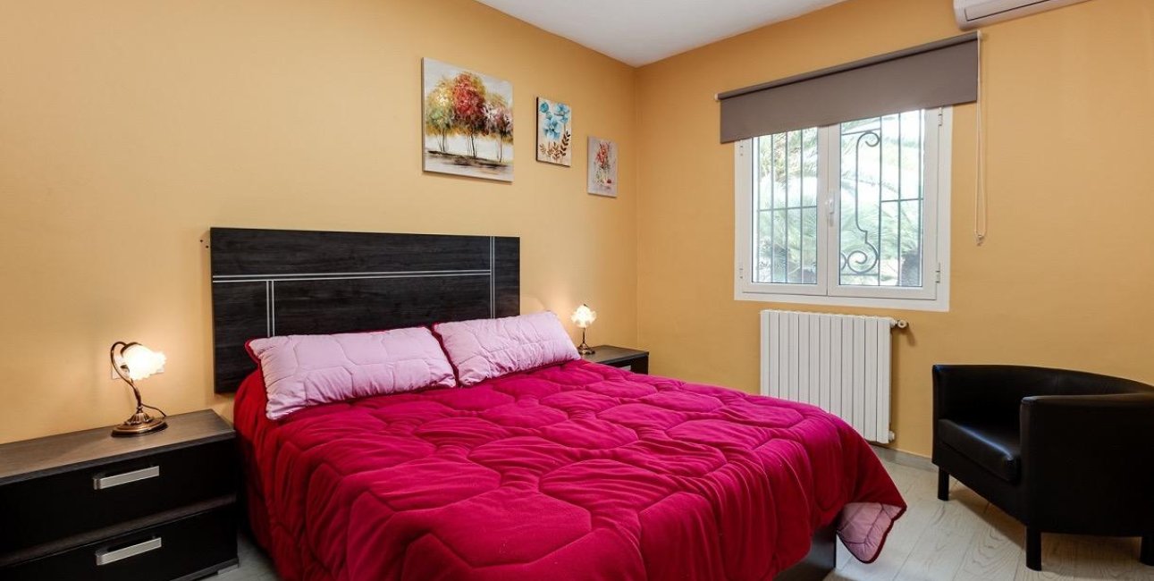 Resale - Villa -
Torrevieja - El Chaparral