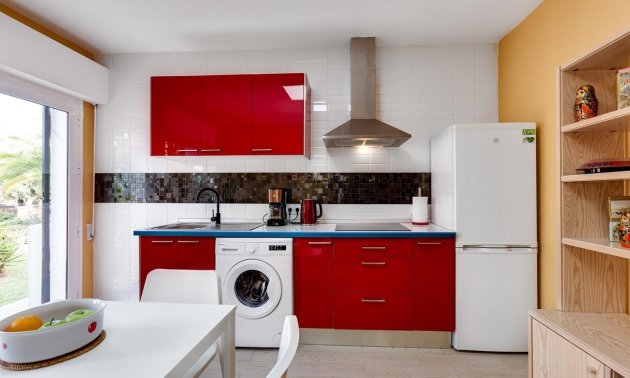 Resale - Villa -
Torrevieja - El Chaparral