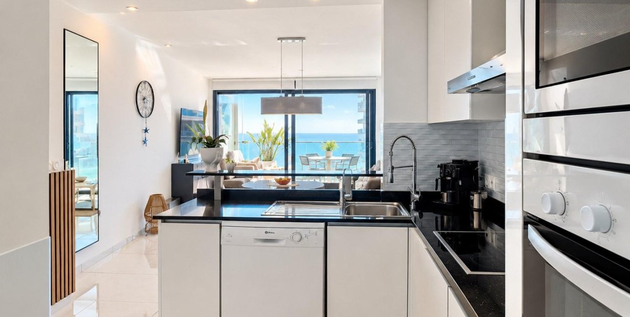 Resale - Apartment / flat -
Torrevieja - Punta prima