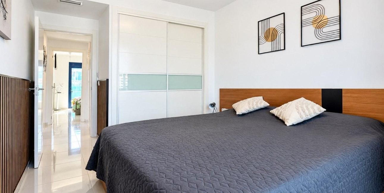 Resale - Apartment / flat -
Torrevieja - Punta prima