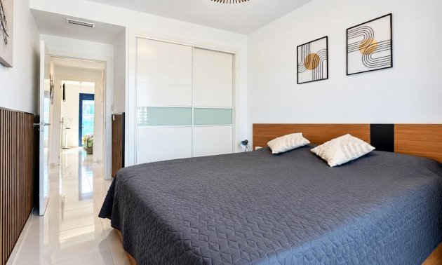 Resale - Apartment / flat -
Torrevieja - Punta prima