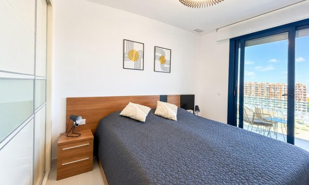 Resale - Apartment / flat -
Torrevieja - Punta prima
