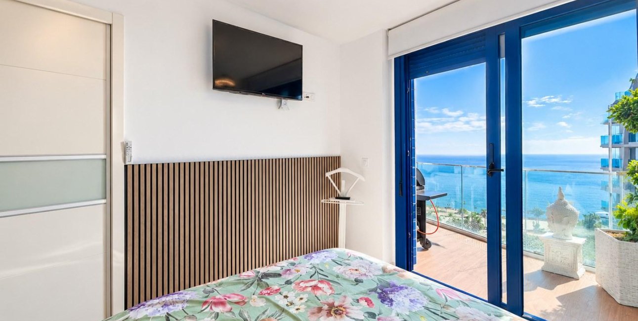 Resale - Apartment / flat -
Torrevieja - Punta prima