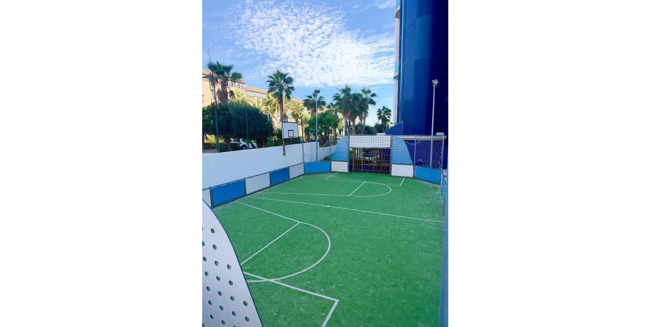 Resale - Apartment / flat -
Torrevieja - Punta prima