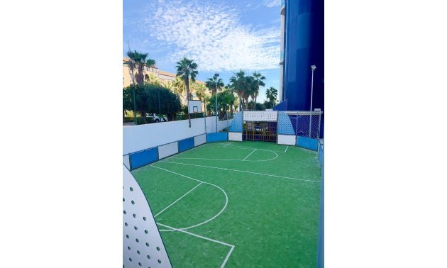 Resale - Apartment / flat -
Torrevieja - Punta prima