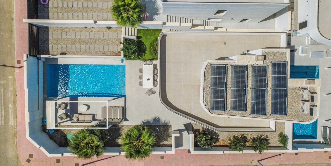 Resale - Villa -
Ciudad Quesada - Pueblo Lucero