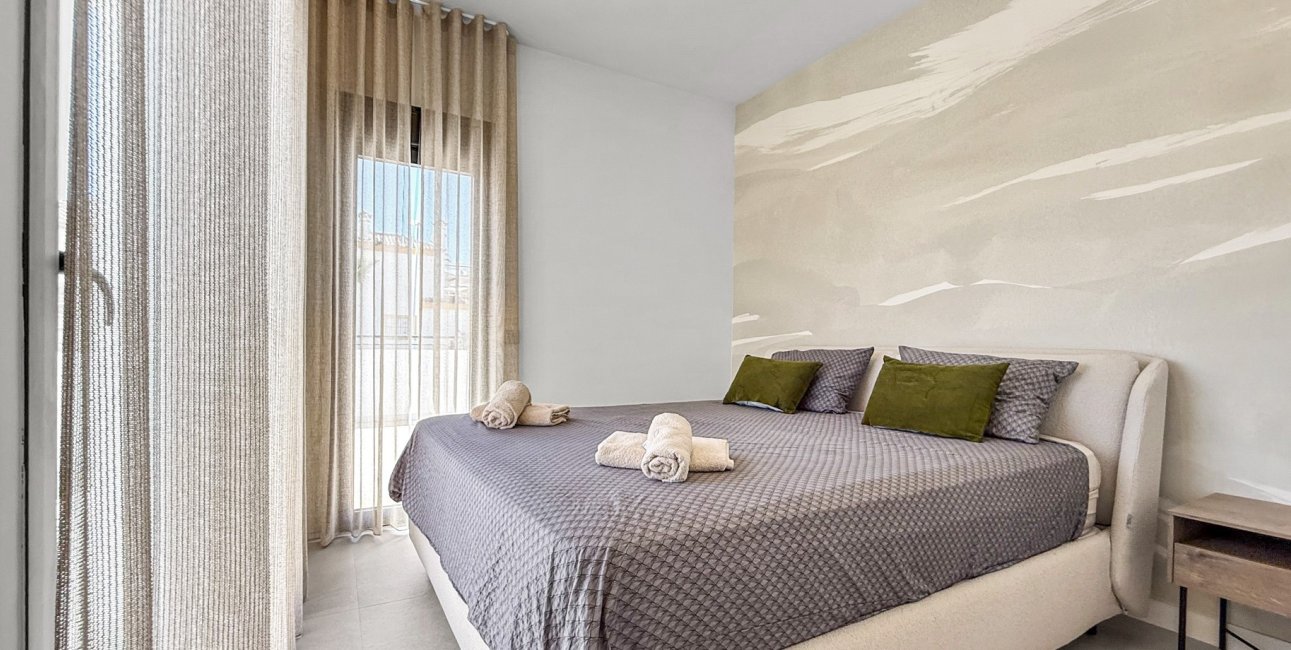 Resale - Villa -
Ciudad Quesada - Pueblo Lucero